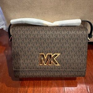 Michael kors medium crossbody bag